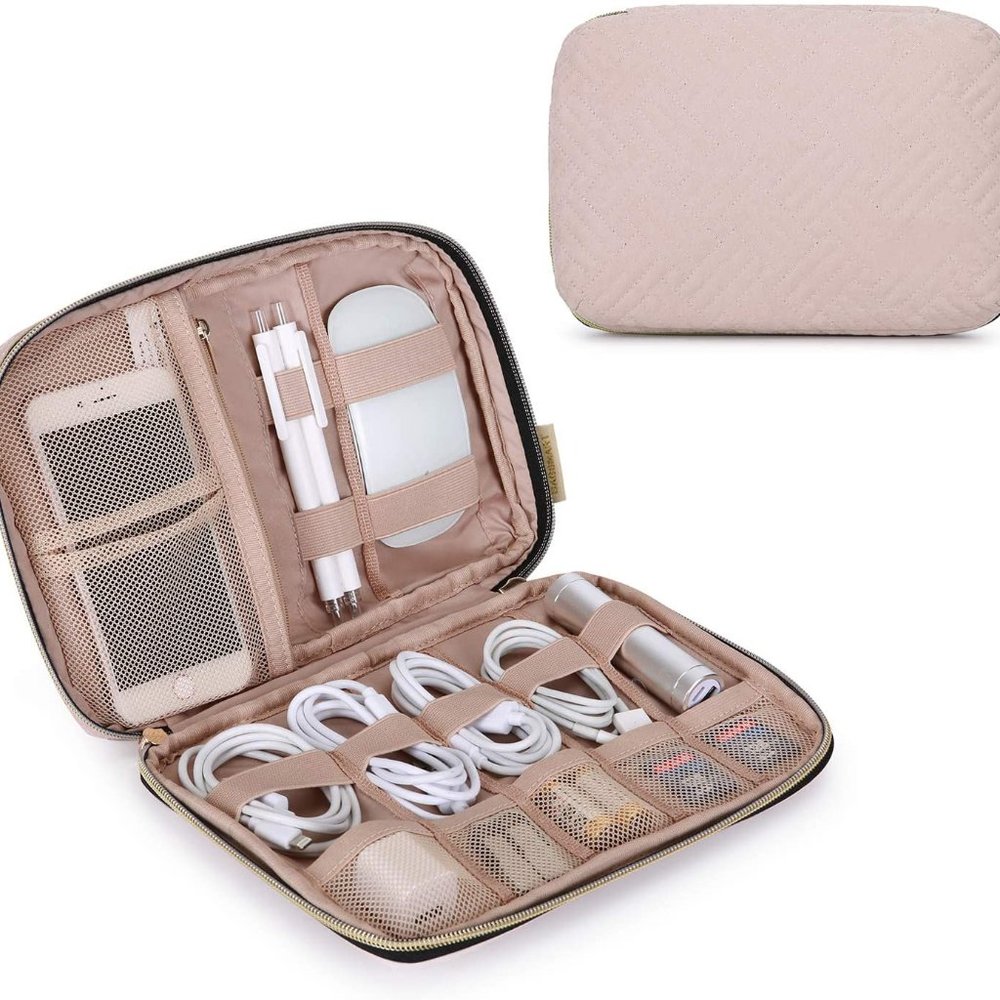 Bagsmart electronics organizer